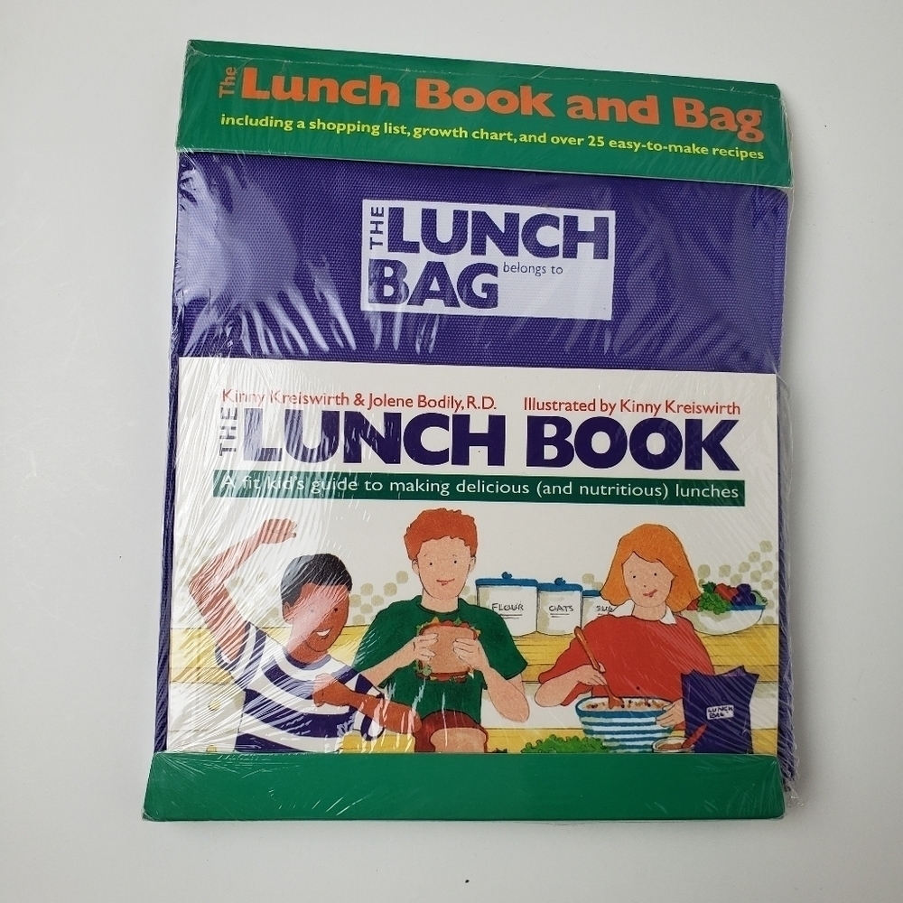 The lunch book with lunch bag included